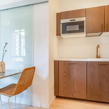 Tropical And New Flat In Porta Venezia By Easylife דירה מילאנו